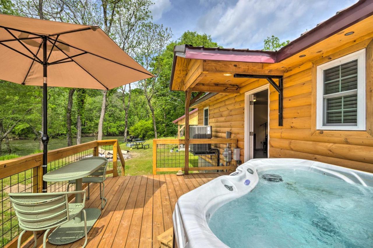 Cozy Cabin On Tuckasegee River - Near Bryson City Bagian luar foto